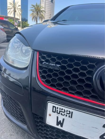 A picture of Volkswagen Golf GTI