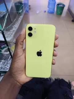 A picture of IPhone 11 64gb at 550k Uses WiFi