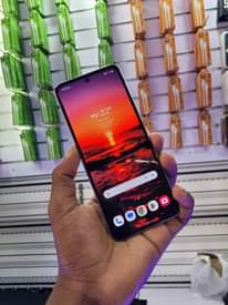 A picture of Samsung Galaxy Flip 3 5G