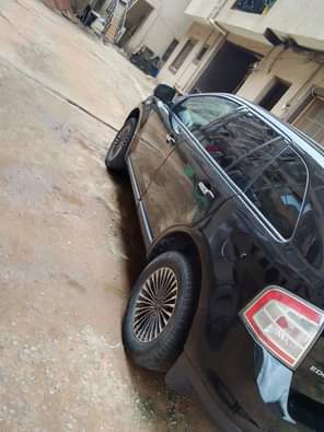 A picture of Ford Edge 2008 model available for sale Tokunbo standard pristine