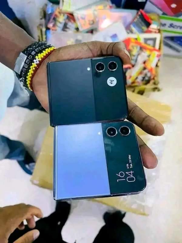 A picture of SAMSUNG Z FLIP 3 128GB 12GB RAM Fingerprint face recognition