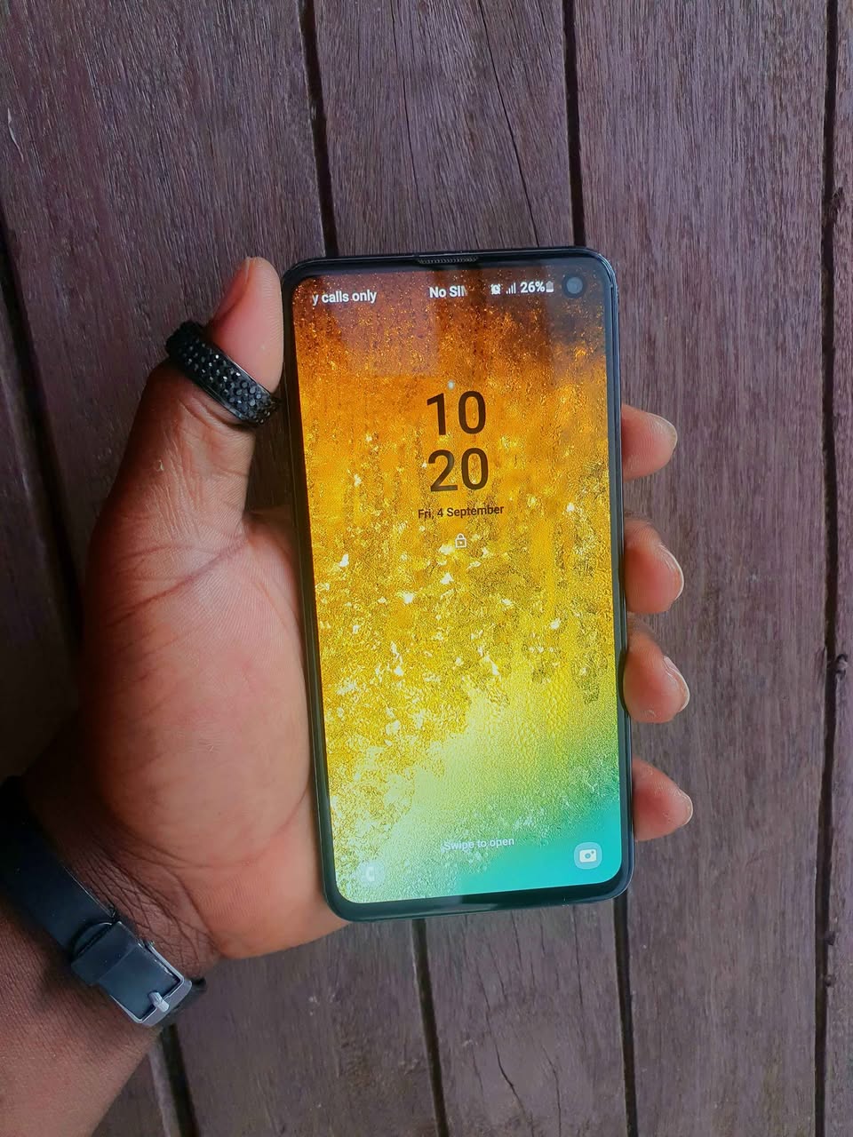 A picture of Samsung Galaxy s10e 0744224933