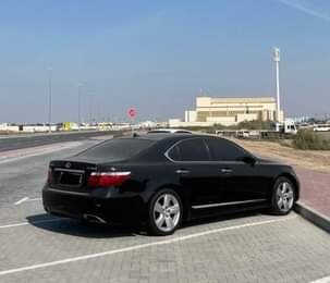 A picture of Lexus LS 460