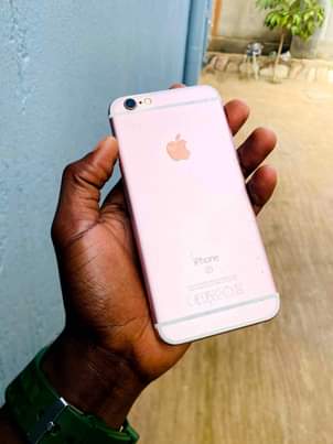 A picture of iPhone 6s 64Gb at 180k