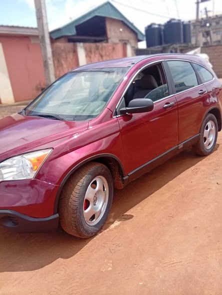 A picture of Honda CR V