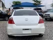 A picture of 2008 Honda Accord Coupe Good engine and transmission Chilling Ac