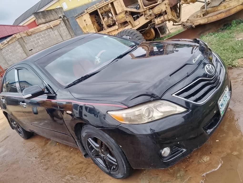 A picture of 2010 Toyota camry
