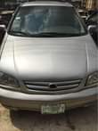 A picture of Nija Use Toyota Sienna 2002