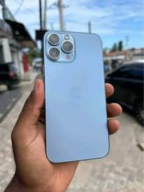 A picture of Iphone 13promax