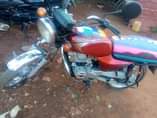 A picture of Bajaj for sale 1.6M Call. Or. Whatsapp 0772995758. 0772995758 0756911039.