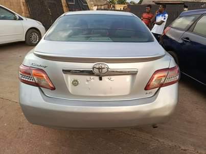 A picture of Toyota Camry 08