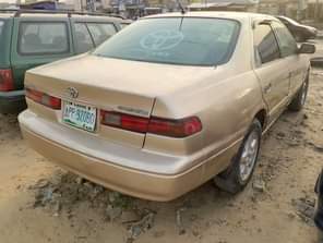 A picture of Toyota camry pencil light on the first body Engine 100
