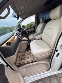 A picture of Toyota alphard