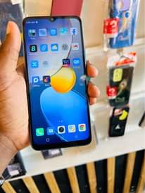 A picture of INFINIX HOT 12i mpya mpya bado 64gb