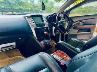 A picture of Toyota HARRIER DUN 0788078007