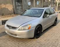 A picture of 03 Honda