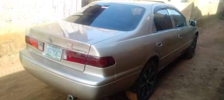 A picture of 2001 Toyota Camry envelope light 2001 2001