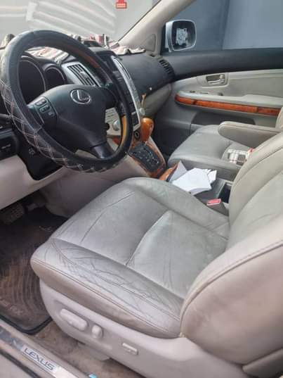 A picture of RX 350 TOKUNBO DEALERS DEAL