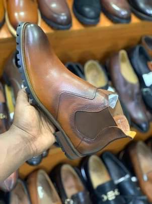 A picture of Boot shoes