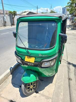 A picture of BAJAJI TVS KING