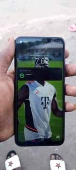 A picture of Infinix hot 9 play GB 64 BEI 190K