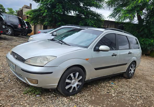 A picture of Ford focus wagon 2005
