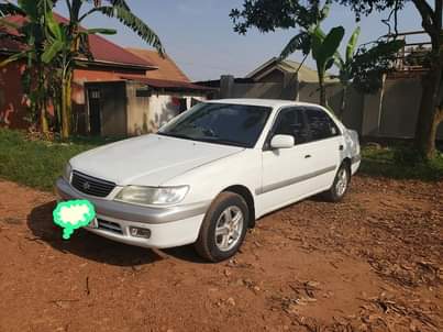 A picture of Toyota Premio Super Silver handle