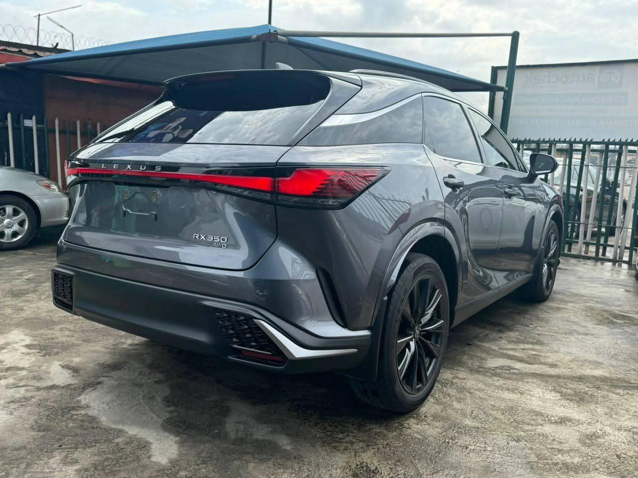 A picture of 2023 Lexus rx350 f sport