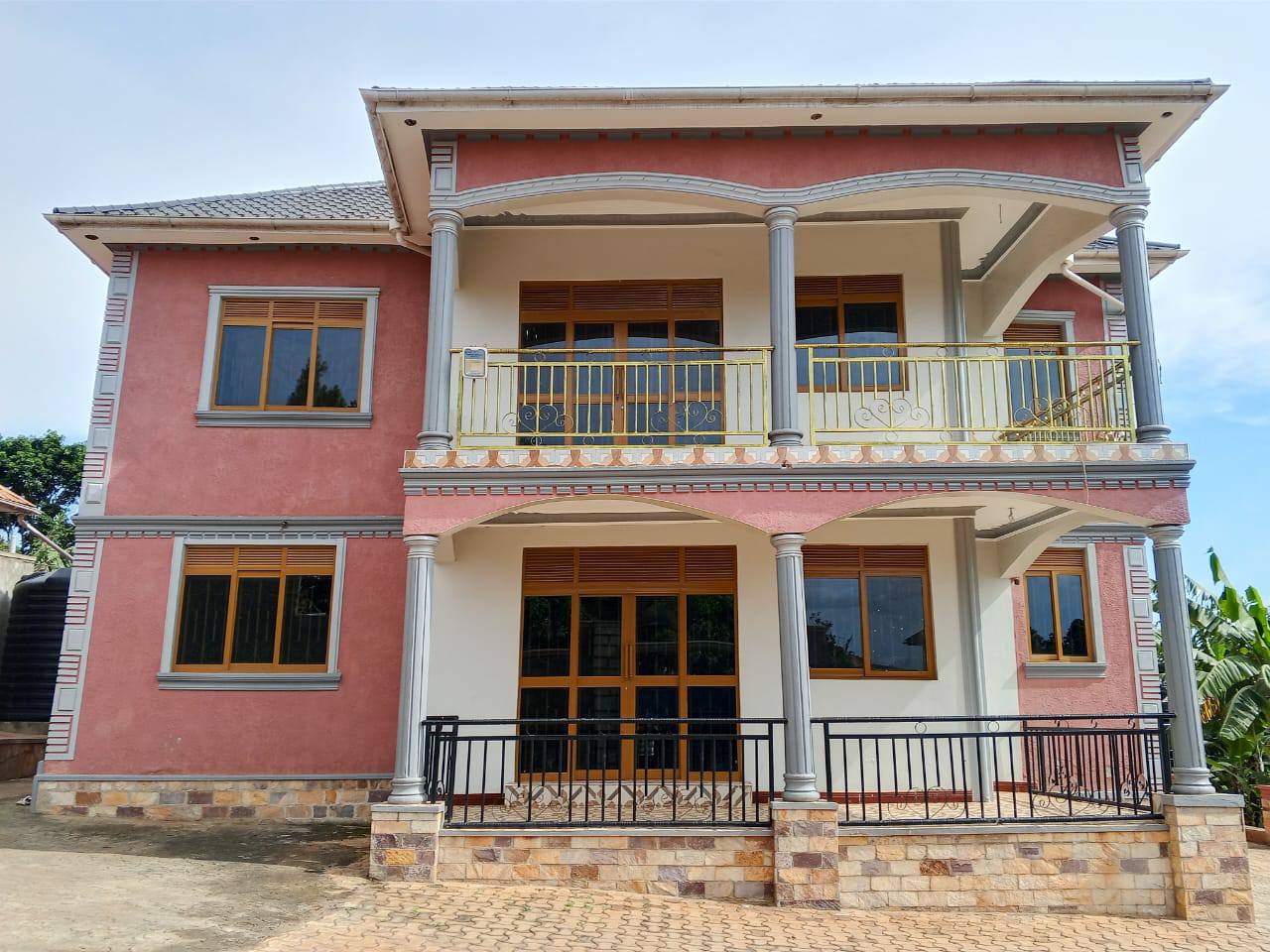 A picture of Brand new flat house