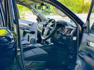 A picture of Toyota hilux Price 150M