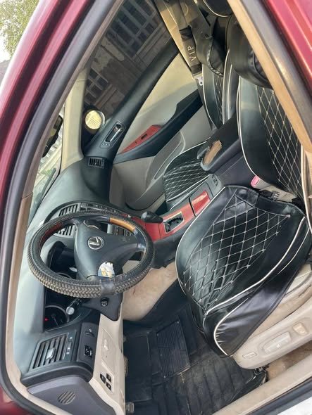 A picture of Lexus ES350 2008 Model
