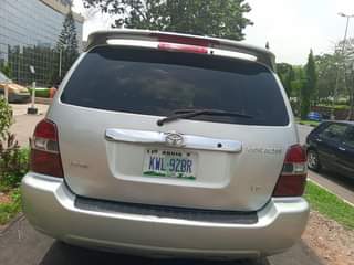 A picture of 3 SEATER ROW HIGHLANDER 2005 MODEL