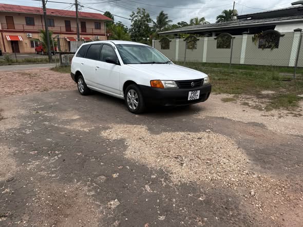 nissan ad wagon