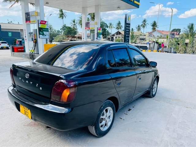 A picture of Toyota Platz