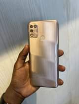 A picture of Infinix hot 11 play 64gb 4g on a quick sale