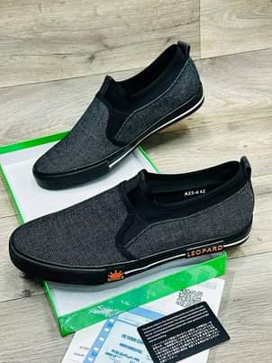 A picture of Leopard og bei imeporomoka Tsh 35 000 WhatsApp 0627380274