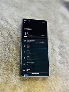 A picture of AQUOS SHARP ZERO 6