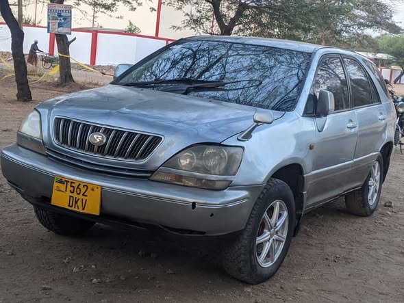 A picture of TOYOTA HARRIER PRICE 7 8M ENGINE 2AZ CALL 0766466450 0621943769