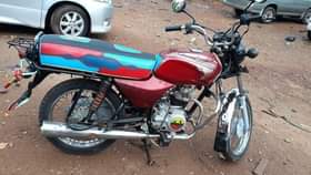 A picture of Bajaj for sale 1.6M Call. Or. Whatsapp 0772995758. 0772995758 0756911039.