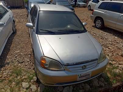 A picture of Honda Civic 2004 model