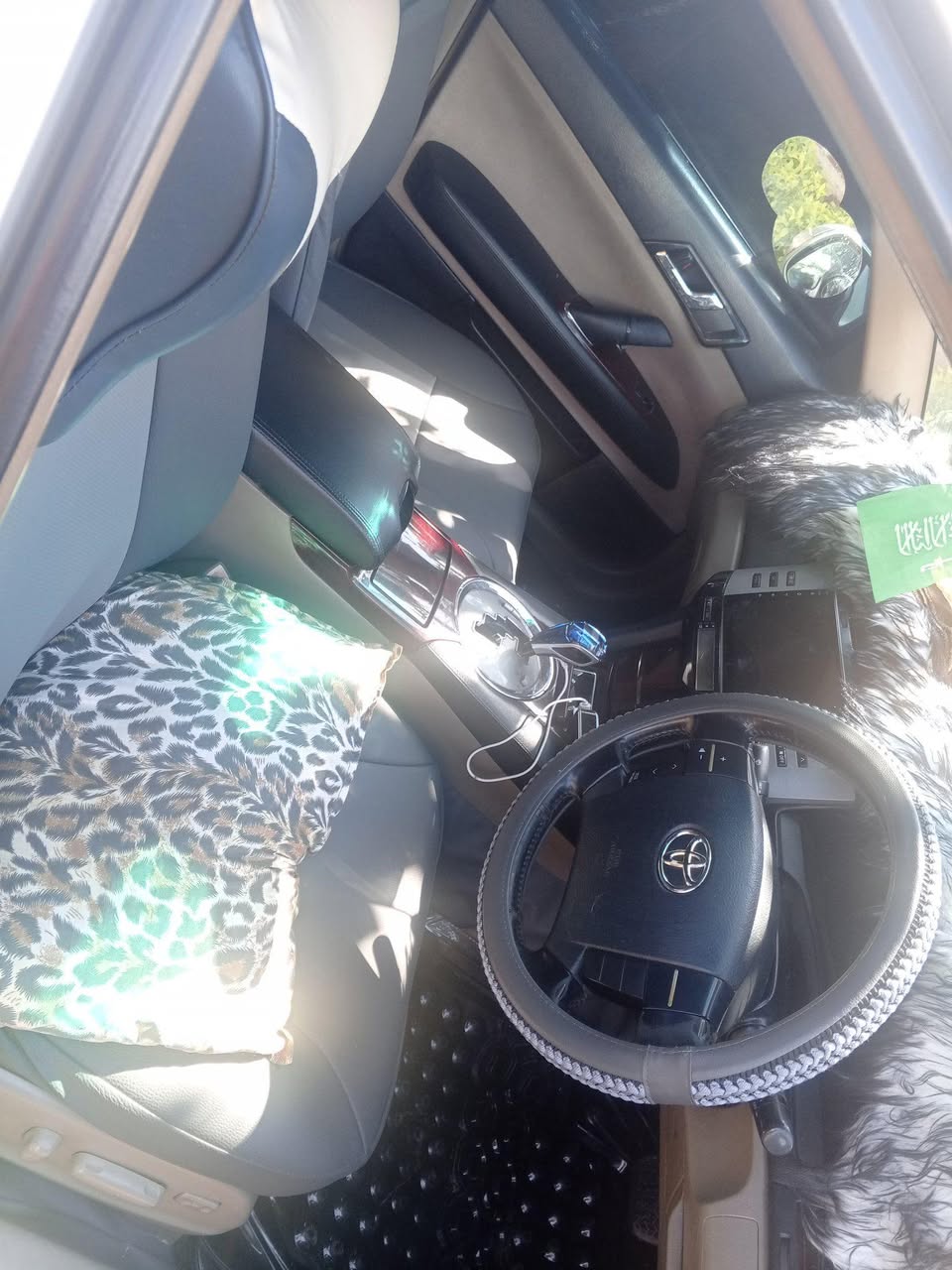 A picture of 2008 Toyota mark x