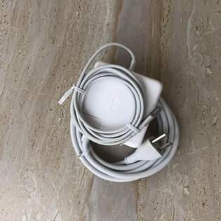 A picture of 60W MagSafe Power Adapter used USA for MacBook Air Pro