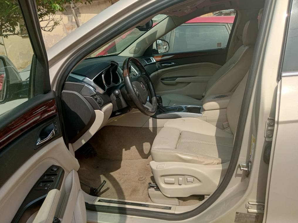 A picture of Cadillac 2012