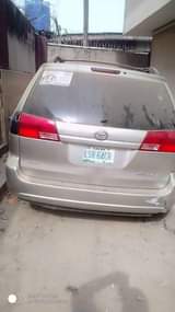 A picture of 2005 Toyota Sienna