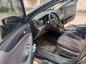 A picture of Hyundai sonata 2012 model Direct contact with owner First body