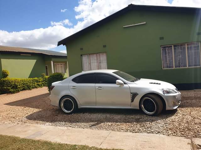 lexus