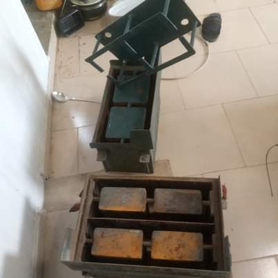 A picture of moulding machine