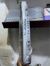 A picture of M Audio Ozonic controller