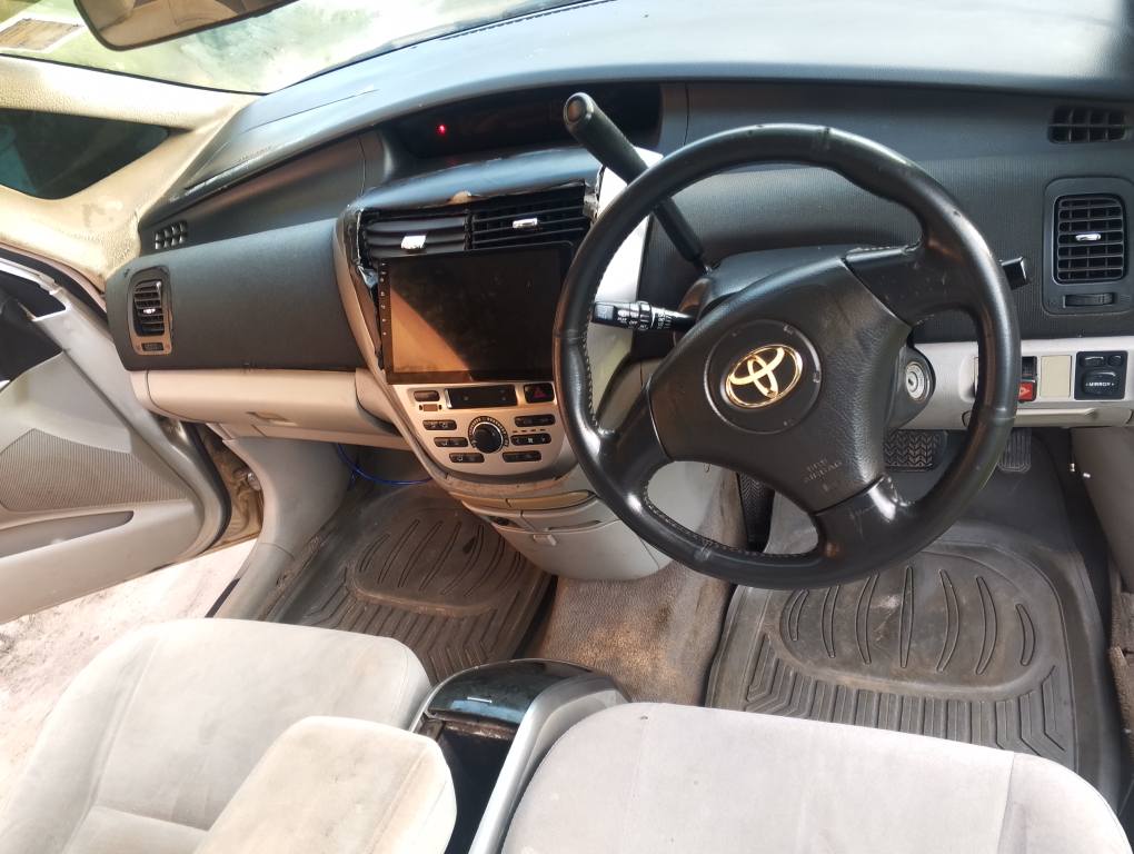 A picture of Toyota Opa
