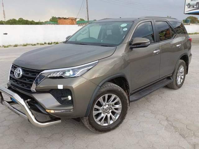 used toyota fortuner